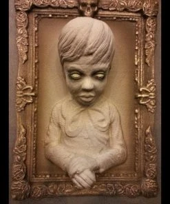 Distortions Horror Movie Props "3D Portrait - Alexander" Hanging Haunted House Decoration