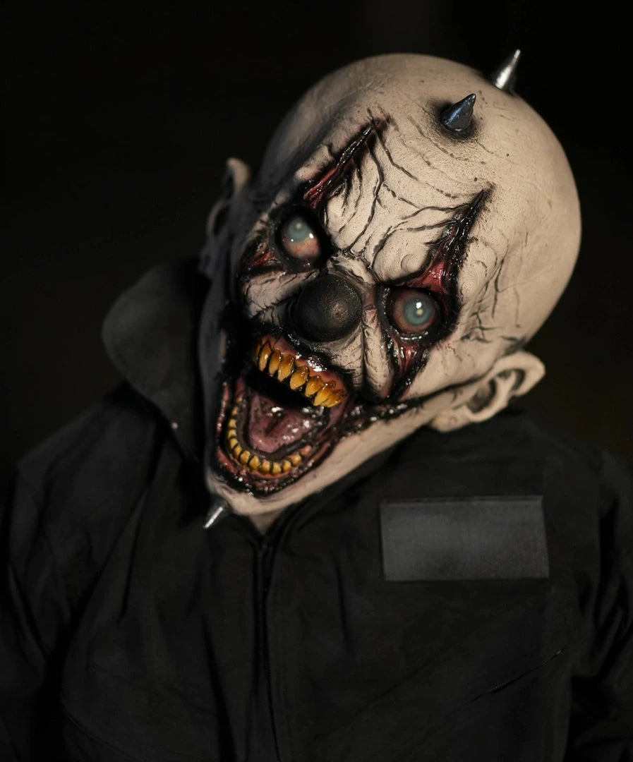 Distortions "Little Creep" Static Halloween Clown Prop Props 3 Distortions "Little Creep" Static Halloween Clown Prop Props